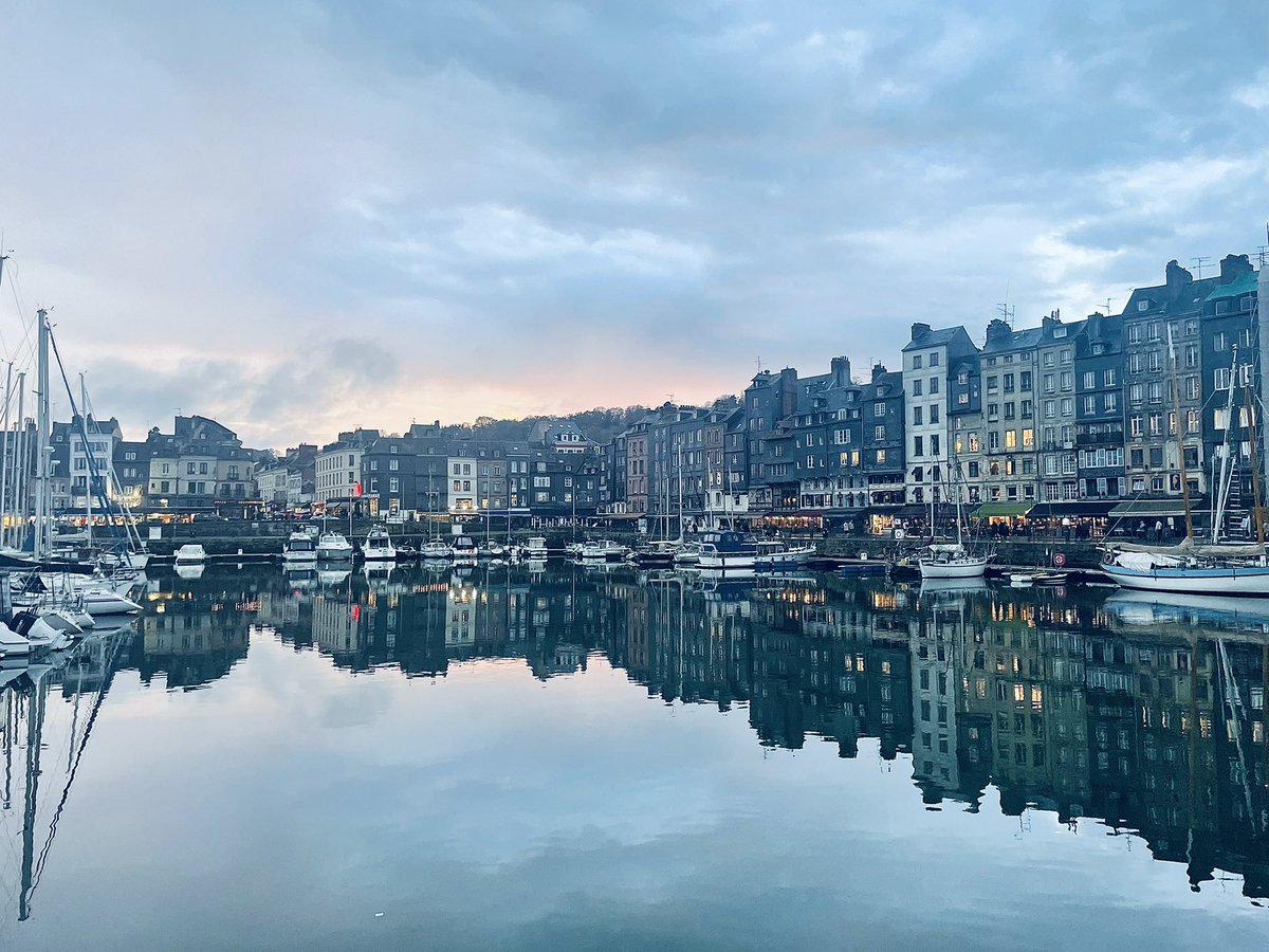 Dernière photo 2025 d’un  bord de mer…la prochaine ….2026 🫠