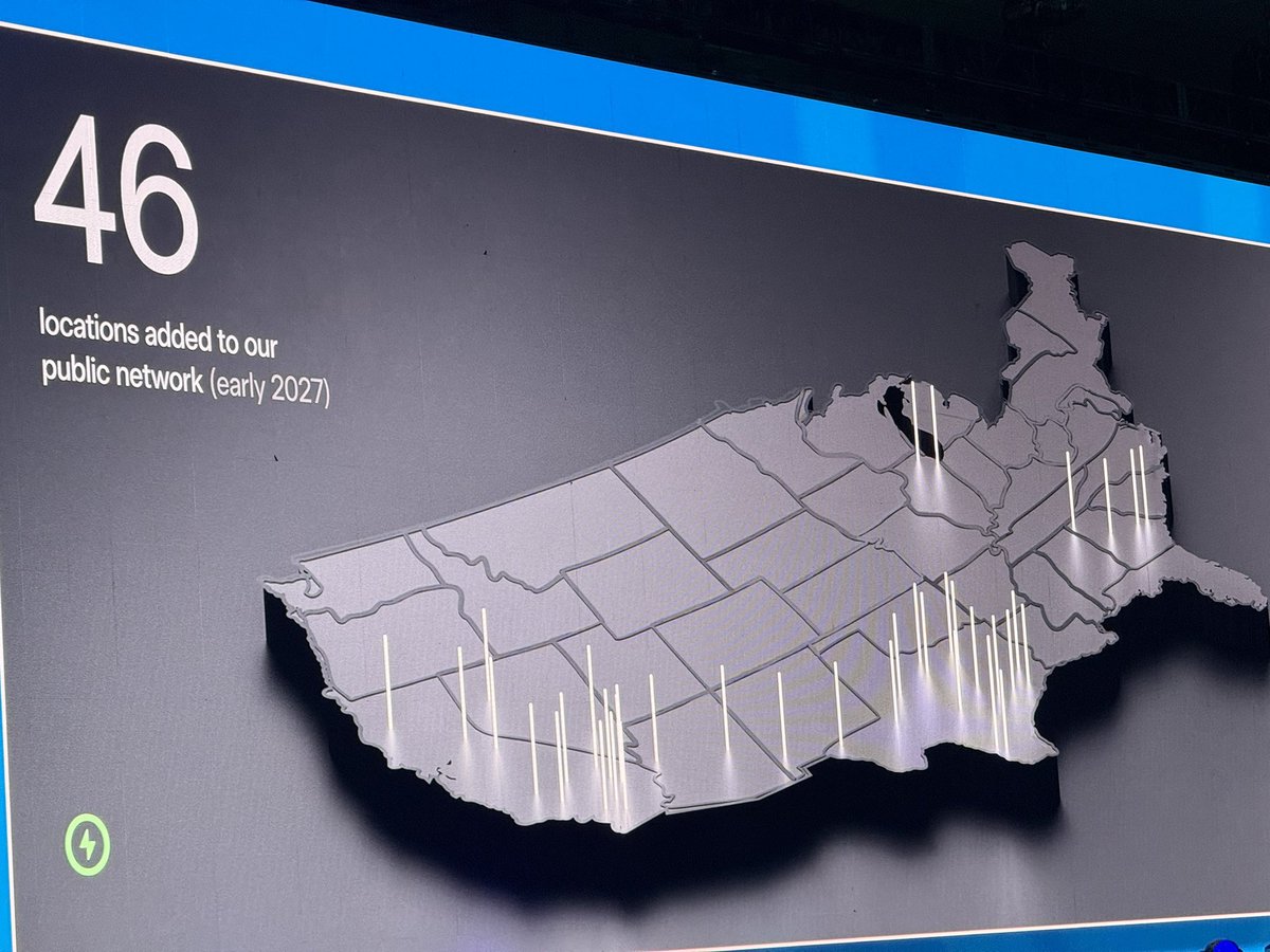 SawyerMerritt's tweet image. These sites will become more common, as Tesla plans on building 46 Semi truck charging stations in the U.S. by early 2027.

The Tesla Semichargers are capable of 1.2MW (1,200kW) charging speeds.
