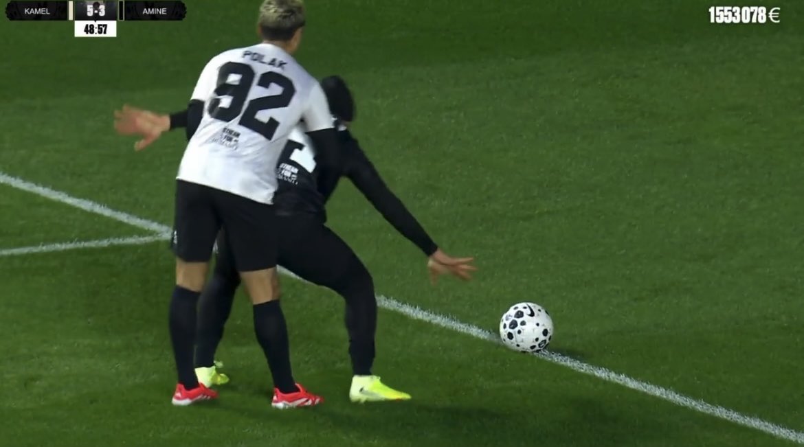 bambinaha_'s tweet image. #drole lol #StreamForHumanity