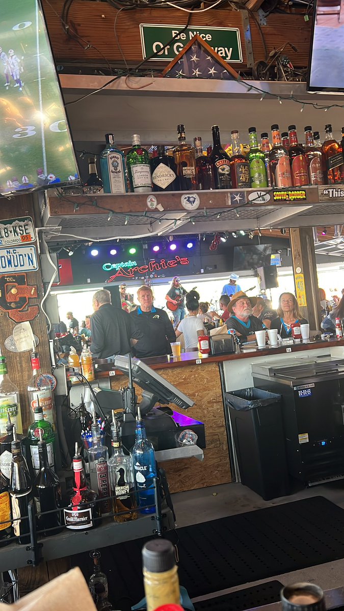 Craig Hooks tweet media