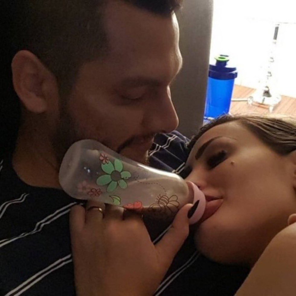 odeiaodjchris's tweet image. Eu i ela