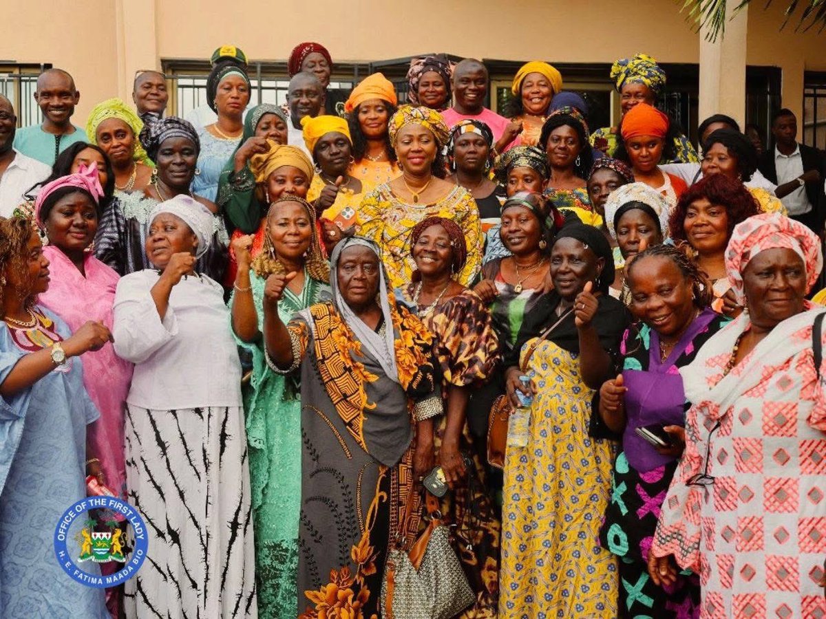 FirstLadyBio's tweet image. I had the pleasure of receiving the National Executive of the Women Traders Union, who paid a courtesy visit to my office.

We held meaningful discussions during which they shared challenges faced by women traders across various districts and appealed for my support in the fight…