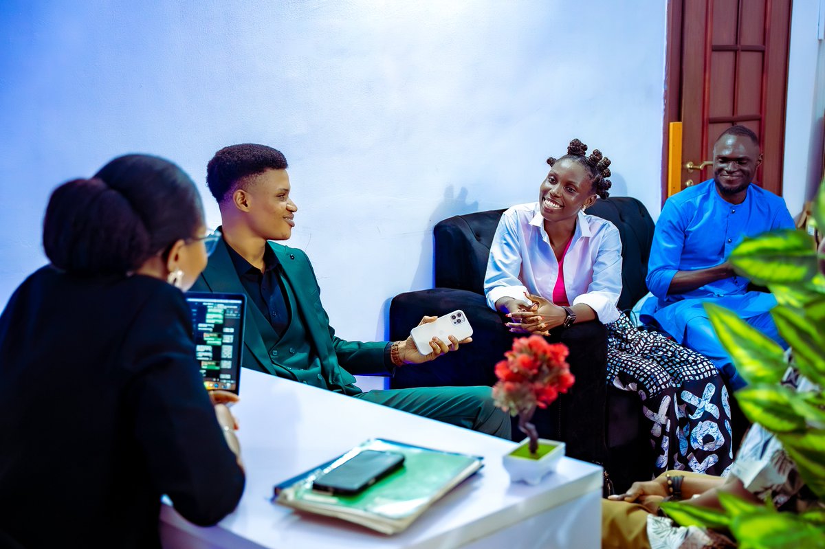 rm_nerd001's tweet photo. We had a successful meeting with @lady_henriet the SSA TO THE GOVERNOR ON NEW MEDIA DELTA STATE.

Blockchain Mega Festival is that bridge - using entertainment as a tool to connect entrepreneurs, creators, and innovators through the power of Web3.

🗓️: DEC 6TH
📍:DELSU,ABRAKA https://t.co/bYTP3QigPU
