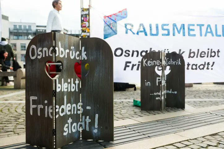 In #Osnabrück läuft einiges gegen die Rheinmetall-Pläne, auch schöne Kommunikationsguerilla-Briefe wurden verteilt. Die Lokalpresse hetzt gegen alle, die hier gegen den Umbau auf militärische Produktion demonstrieren.

archive.ph/97bqC

#rheinmetallEntwaffnen #rausmetall