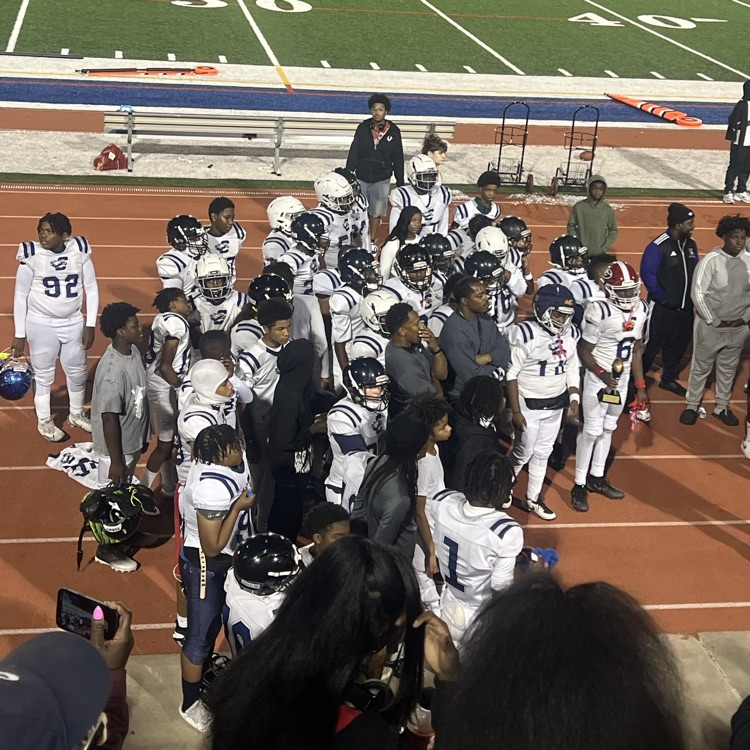 While we didn't win the BATTLE OF THE METRO yesterday, we are excited to announce that Ayden Santana was chosen as one of the PLAYERS OF THE GAME. 
We are proud of our team and their hard work and commitment to the season. #2185Pride