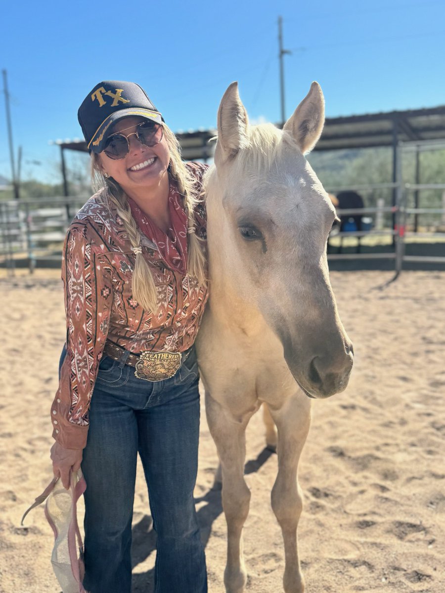 Miranda Lambert tweet media