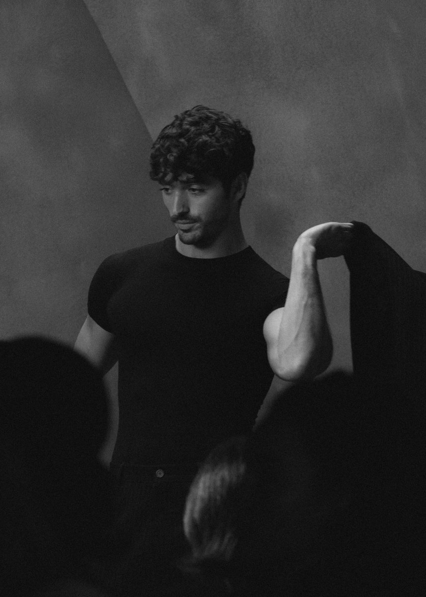 mekhiturner's tweet image. Taylor Zakhar Perez, Los Angeles 2023

photographed by me.