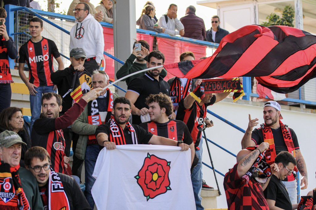 𝐐𝐮𝐢𝐧𝐚 𝐬𝐨𝐫𝐭 𝐭𝐞𝐧𝐢𝐦 𝐝𝐞 𝐭𝐞𝐧𝐢𝐫-𝐯𝐨𝐬 ❤️🖤