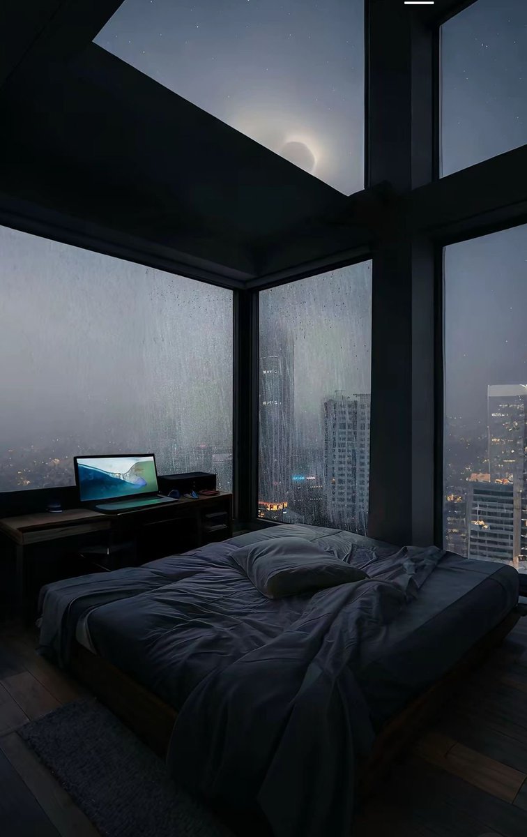 purelivn's tweet image. rainy night