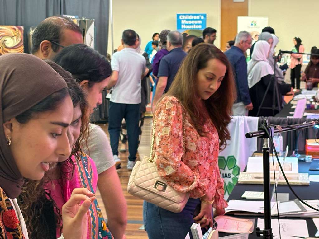 iashouston's tweet image. Live art demonstrations are happening throughout the festival hours at the University of Houston.

Happening now! There is still time to come over and enjoy the last day of the Festival. You don&apos;t want to wait till next year for this fun-artistic show!
#IslamicArtsFestival