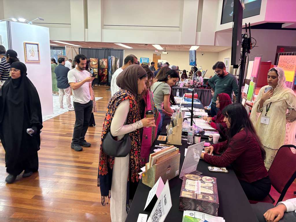 iashouston's tweet image. Live art demonstrations are happening throughout the festival hours at the University of Houston.

Happening now! There is still time to come over and enjoy the last day of the Festival. You don&apos;t want to wait till next year for this fun-artistic show!
#IslamicArtsFestival