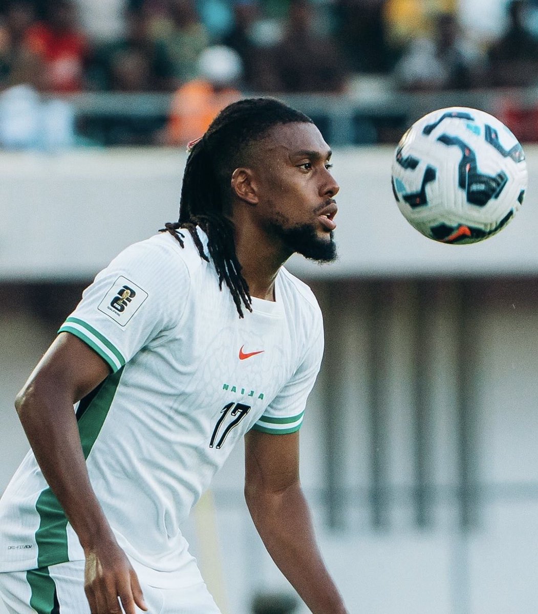 It’s crazy how nudity has been normalized on live television, cause tell me why I turn on my TV to watch the super eagles match and the first thing I see is straight ass