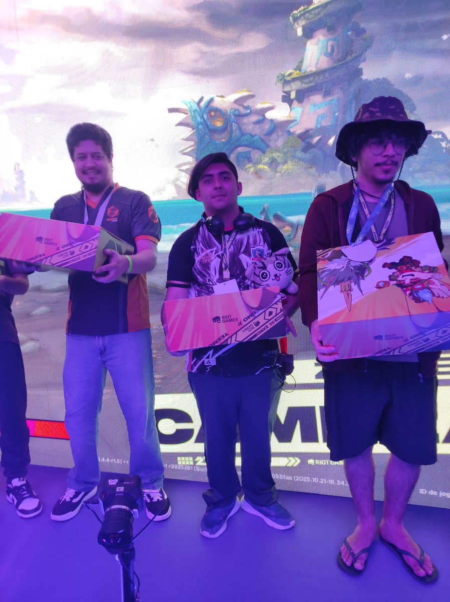 LaHoraDobleFGC's tweet image. Posiciones de nuestros representantes hispanohablantes en el TOP 8 de First Impact @2XKObrasil 🇧🇷

3ro @Tomichi2009 🇨🇱
7mo @Yosepfgc 🇦🇷

Dale que la temporada 2026 viene con toda