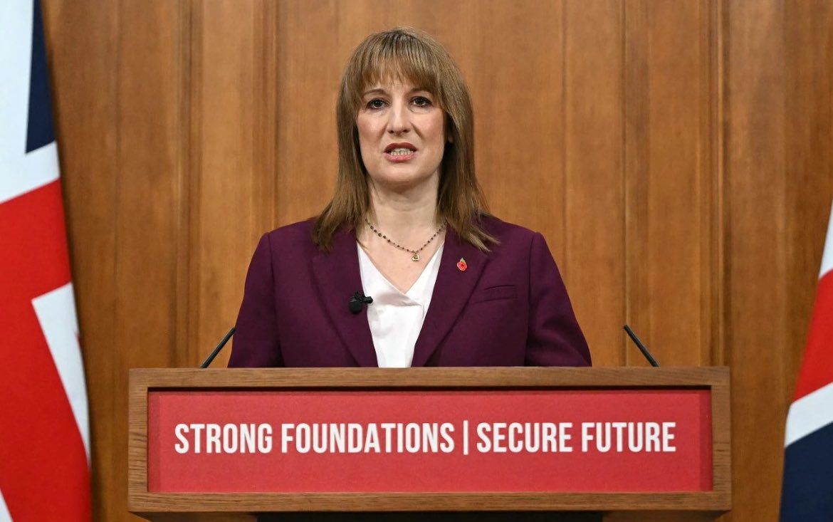 🇬🇧 Rachel Reeves to introduce new inheritance tax on high value homes. 

It will allow people to defer paying the new tax until they move house or after they die.