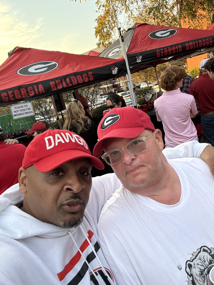 Respect the Hedges tweet media