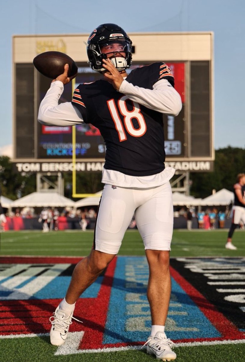 notlilreg's tweet photo. 9ine 🤡 + 9ine = 🐐🐐🐐🐐 https://t.co/Winh9RhQqO