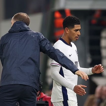 عمرو tweet media