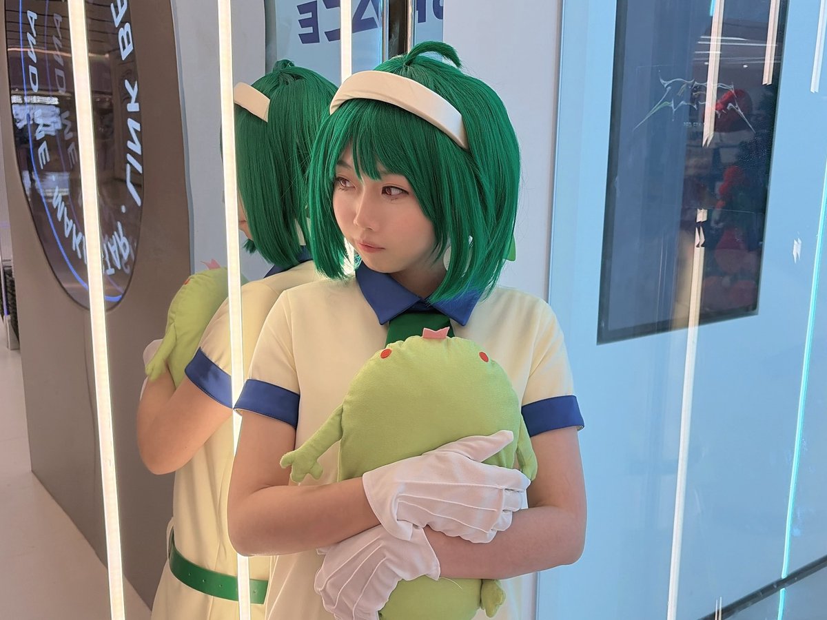 和好朋友一起制作了万博会的服装去了上海macross only！
#マクロス万博 #マクロスF #MacrossF