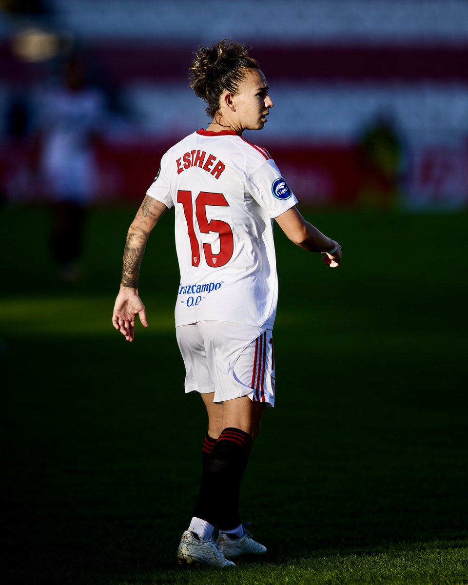 🌟 Esther Martín brillando en la zaga sevillista 

#LigaFMoeve | <a href="/EstherMPA15/">Esther Martín-Pozuelo</a>