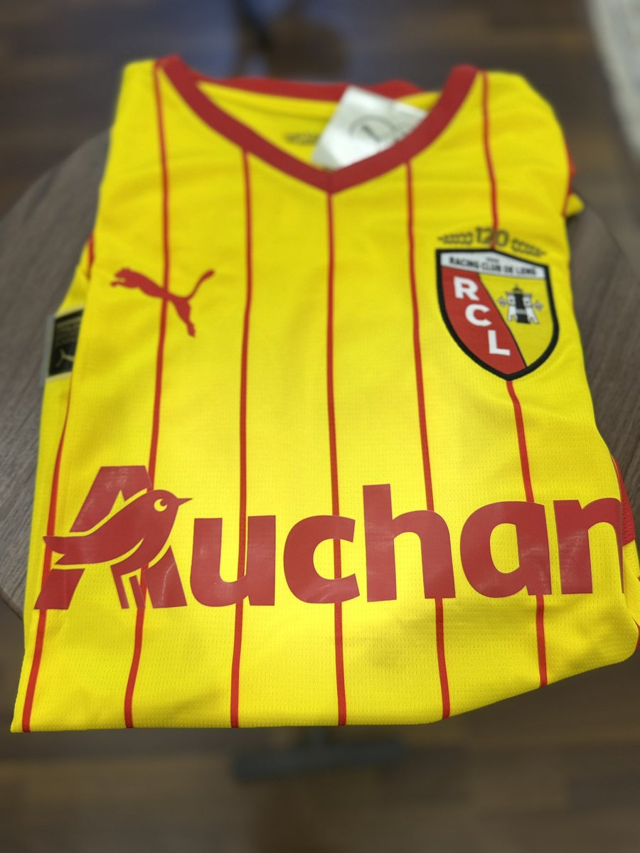 الراعي الأفضل و المتجر الأجمل ، تيشيرت مارسيليا الكلاسيك و تيشيرت لانس برقم سعود ❤️

والله مو مجاملة الخامة خيالية و اللي سبق و اخذ منهم يعرف هالشي ، و اللي وده يطلب لا ينسى يستخدم الكود SM22 فيه خصم طيب جدا ❤️🙏🏻

<a href="/Alkunfj/">AlKÜN | الكون</a>