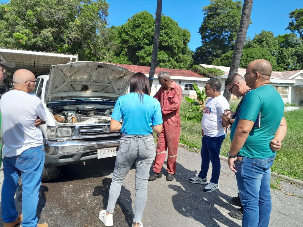 ¡Movilidad garantizada en Anzoátegui! 🛠️

Hoy se realizó la Revisión de la Técnica del Transporte de la Brigada Médica Cubana.

Asegurar nuestros vehículos es una prioridad para llevar la salud a cada rincón del estado.

#CubaPorLaVida