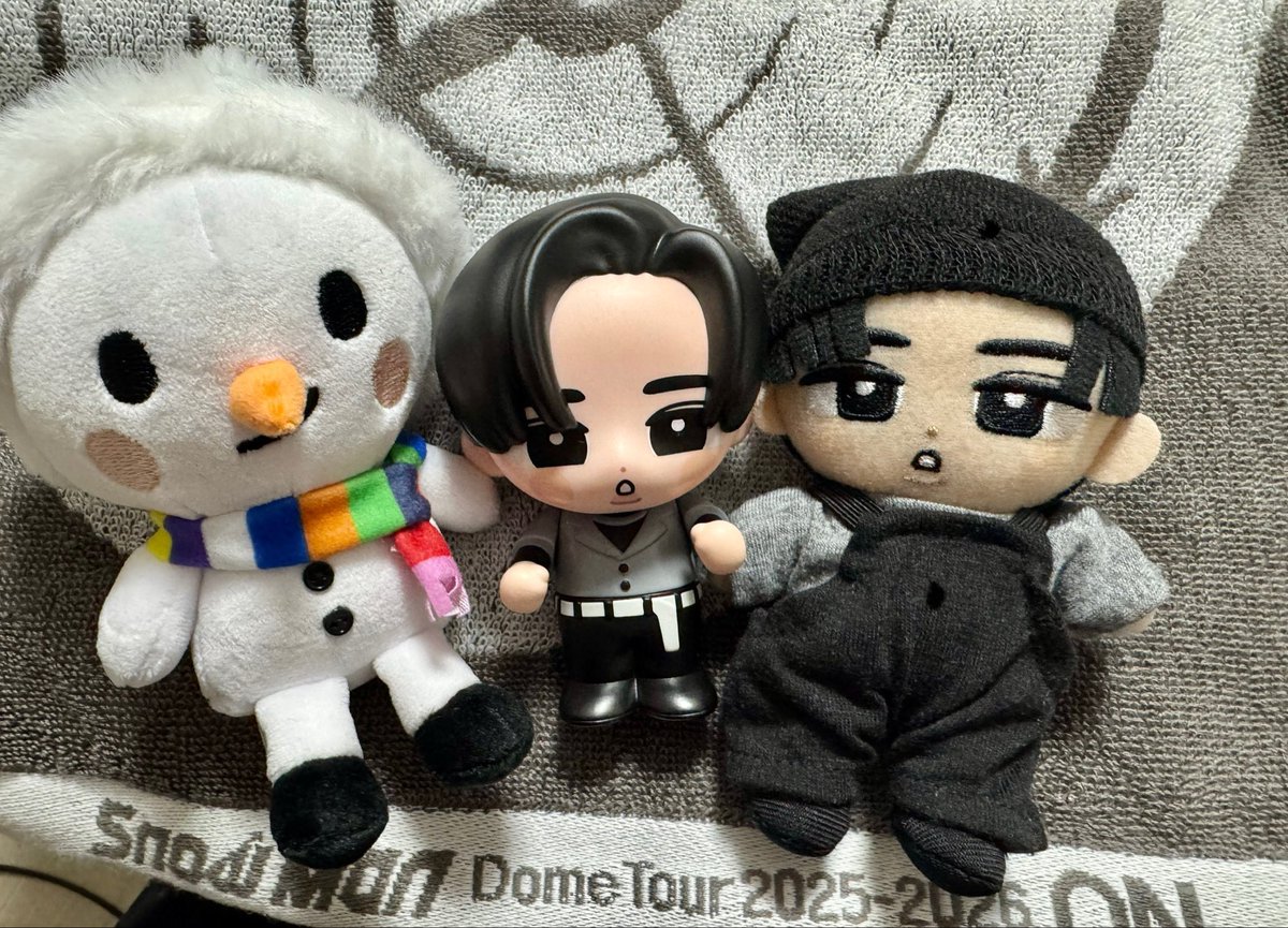 やっとグッズ開封してる泣 すのチルソフビかわいすぎるよー！！ たま