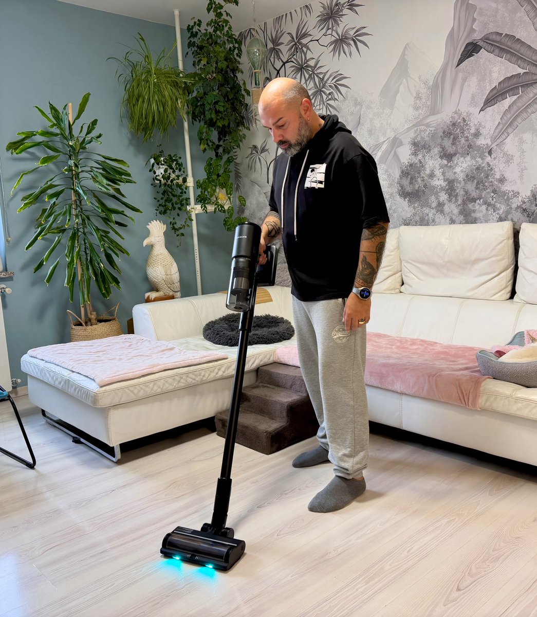 MikyAncona's tweet image. In azione con il mio nuovo alleato per la casa 🧼✨ Sto provando il Dreame H15 Mix e già adoro la potenza, la versatilità e il design 💪🏼 #mikyancona #mikyanconatech #dreame #dreameh15mix #smarthome #tech