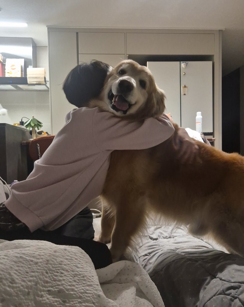 하루종일 웃고 있어