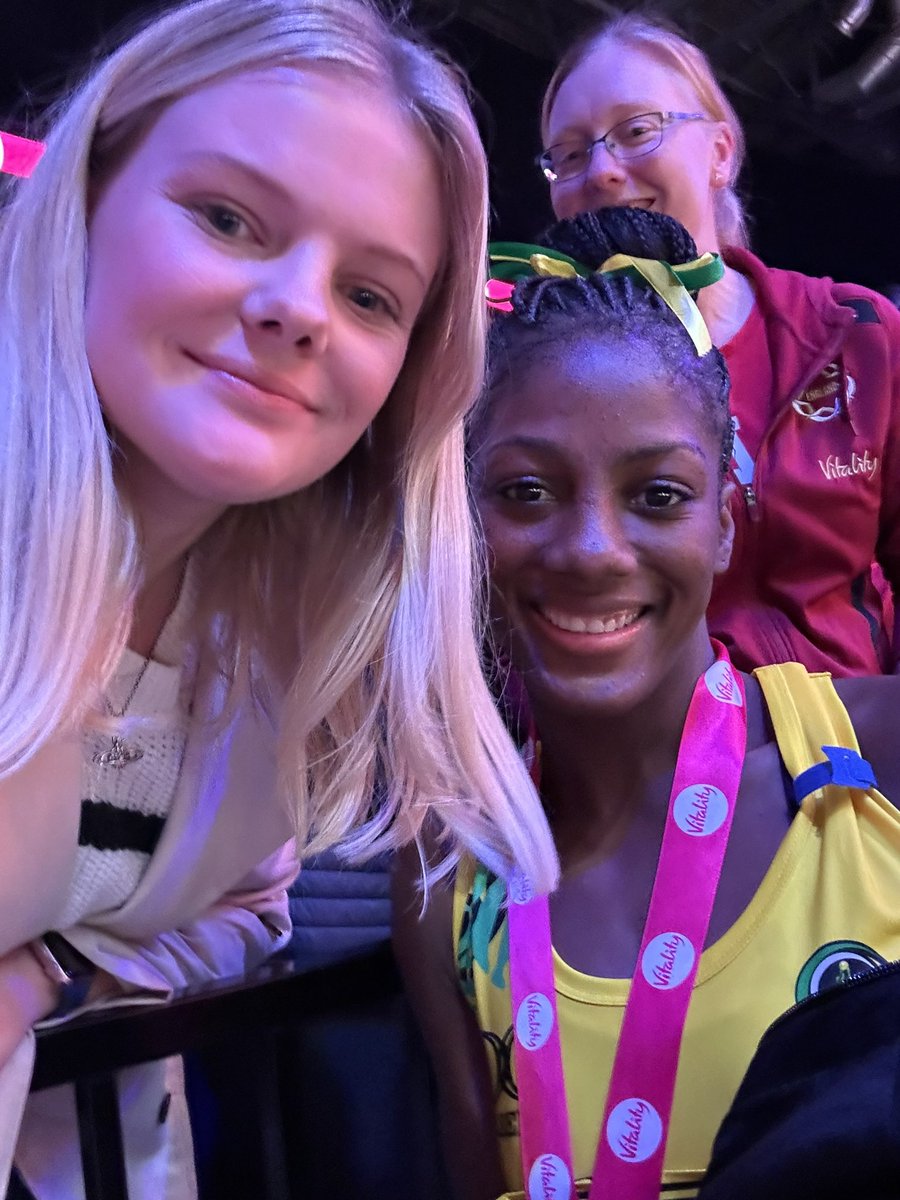 lucyroche12's tweet photo. it is also a year since one of my proudest achievements, a photo with THE latanya wilson and shamera sterling-humphrey https://t.co/02sma1OEZY