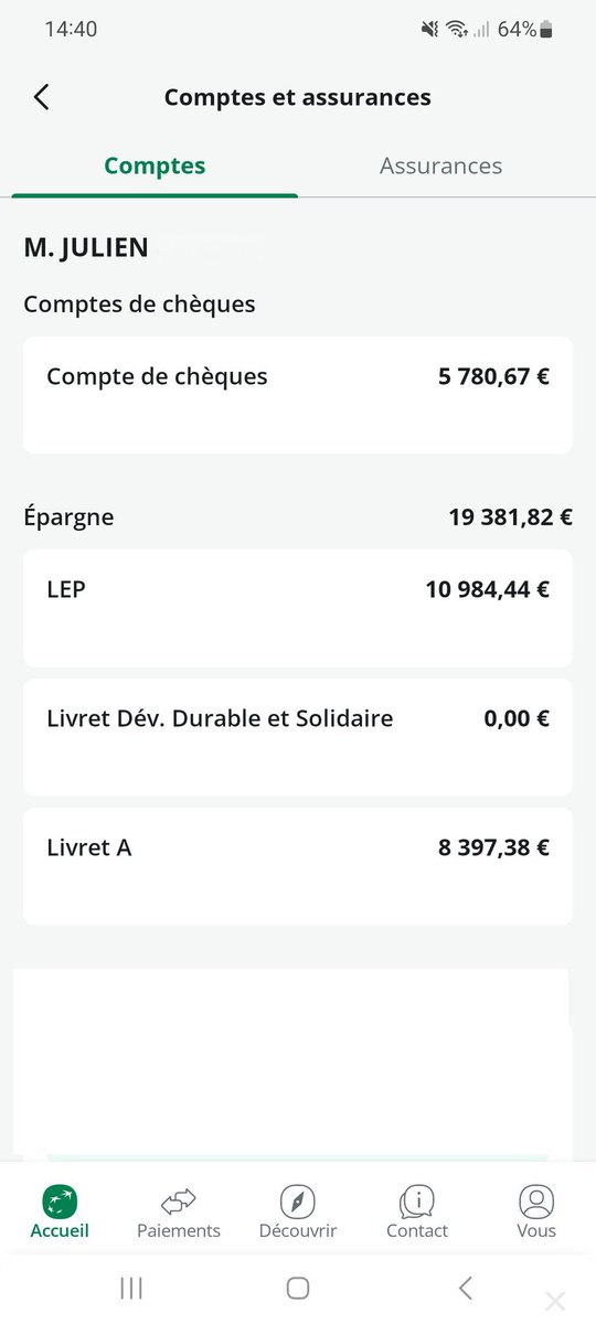 Julien, 34 ans, est marié et père de deux enfants.

👔 Chef de caisse dans la grande distribution, il perçoit environ 2 000 € nets par mois.

📈 Investisseur long terme orienté dividendes et swing trader, il partage régulièrement sa passion et son parcours sur YouTube :

👉