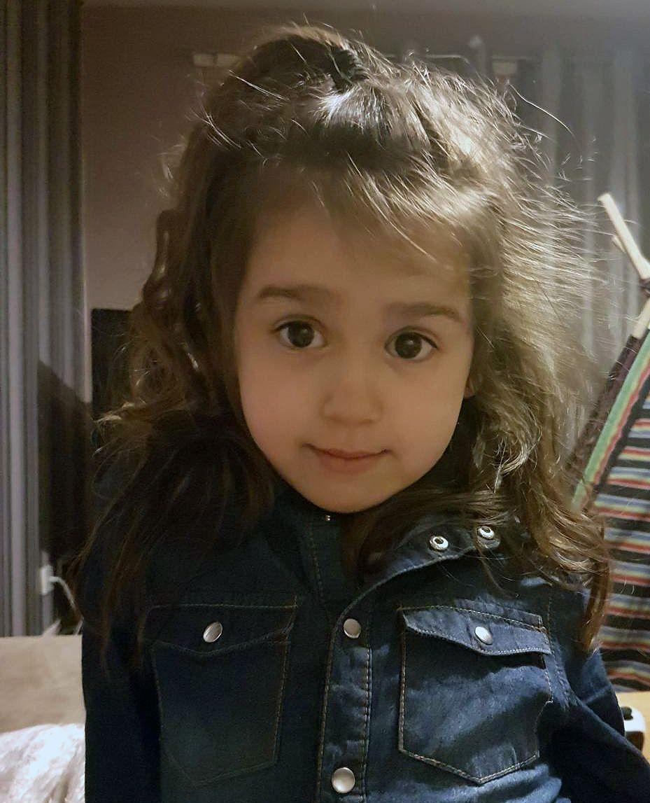 Ta historia pokazuje czym jest antyludzki, islamski radykalizm w połączeniu z chorą, lewicową poprawnością polityczną i przyzwalaniem na bestialstwo w imię "tolerancji dla obcych kultur".

W Wielkiej Brytanii 10-letnia Sara, dziewczyna polsko-pakistańskiego pochodzenia, została