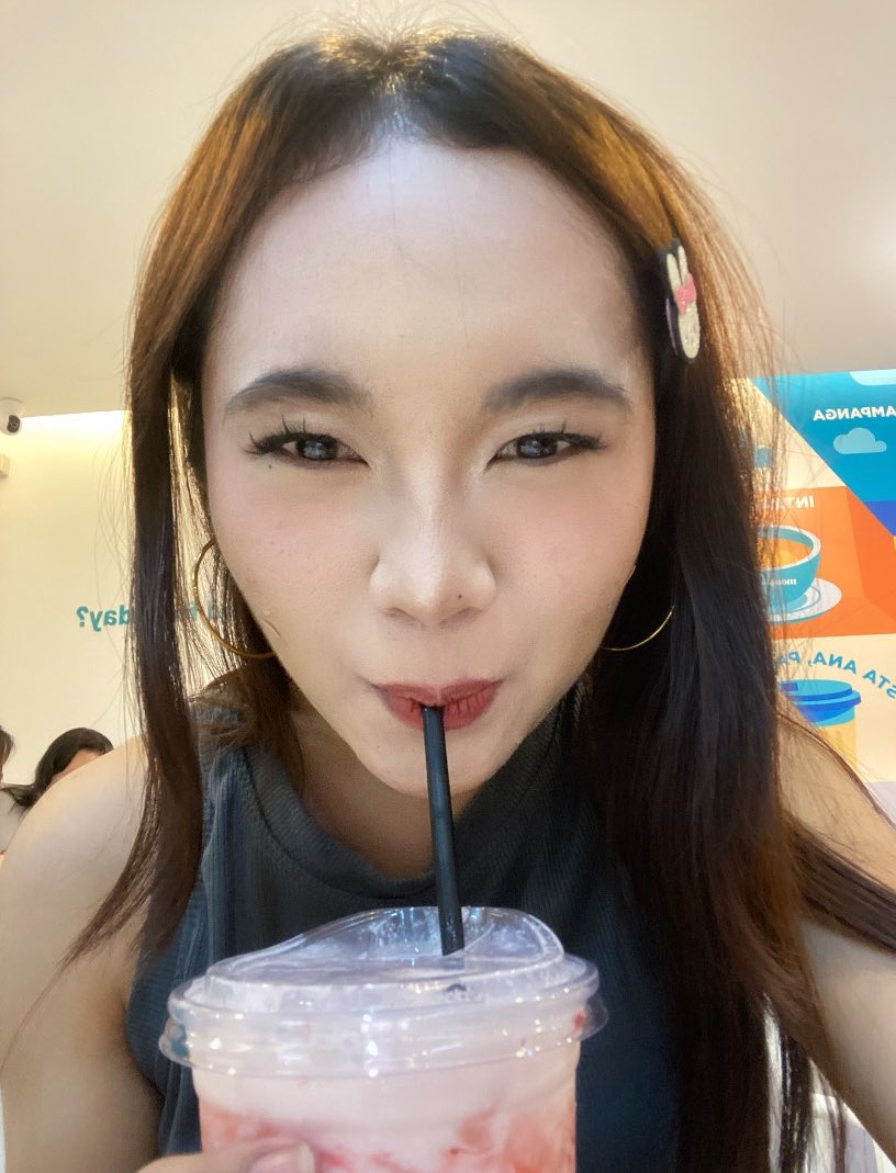 coeurdeni's tweet image. okay Csd ako nauna duh kanina ko pa pic yan sabihin nyu naman may pinopormahan eeeh pic ni Seungkwan alas 10 pic ko alas 8

#NoFighting