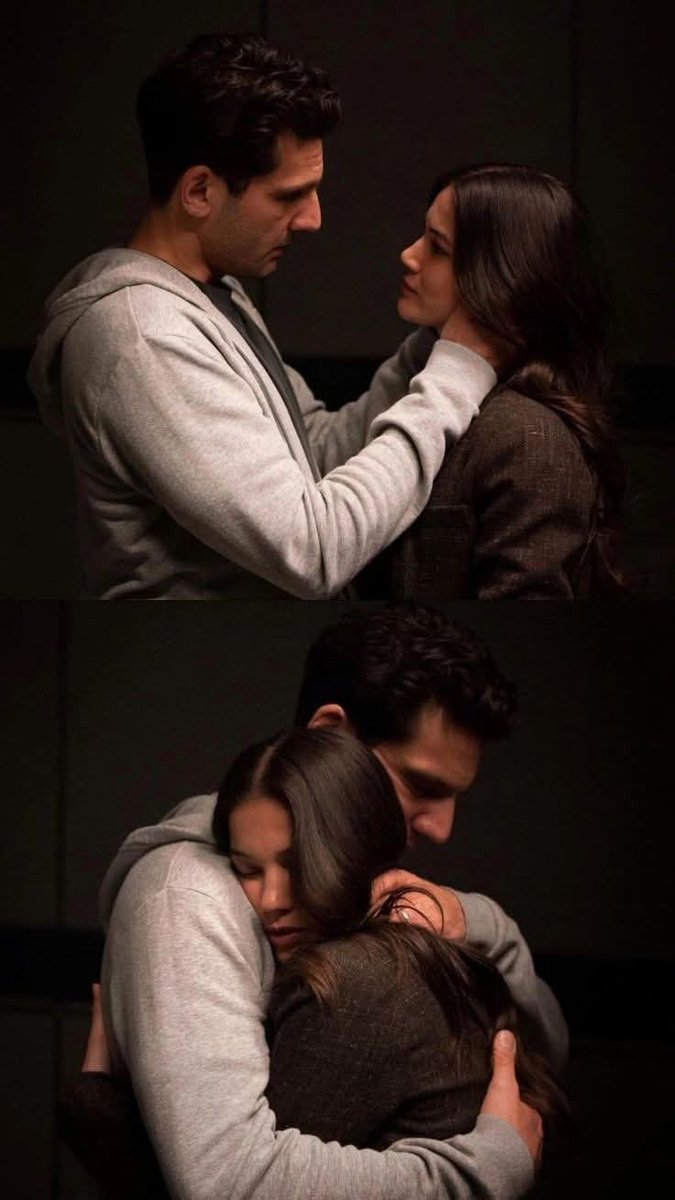 #وإن_سألوكِ_عني!

قولي لهِم : 

كان يمُتلك خمسة عُيوب `~

أولاً : يقلق علي كثيراً.

         ثانياً : سيئء المزاج حَين يفقدني .

ثالثاً : يخاف علي من كل شيء .

                        رابعاً : قاسياً عِند غيرته .

خامساً : يريد ان ابقى دائما معهَ . . .