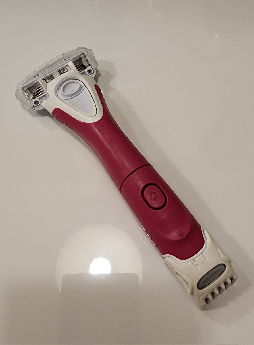 Elizabeth tweet media