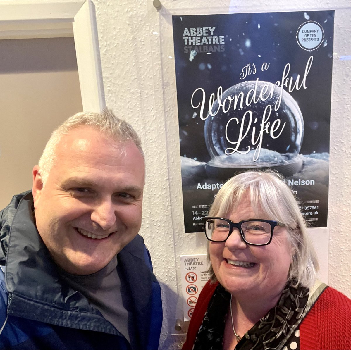 Mark Chapman tweet media