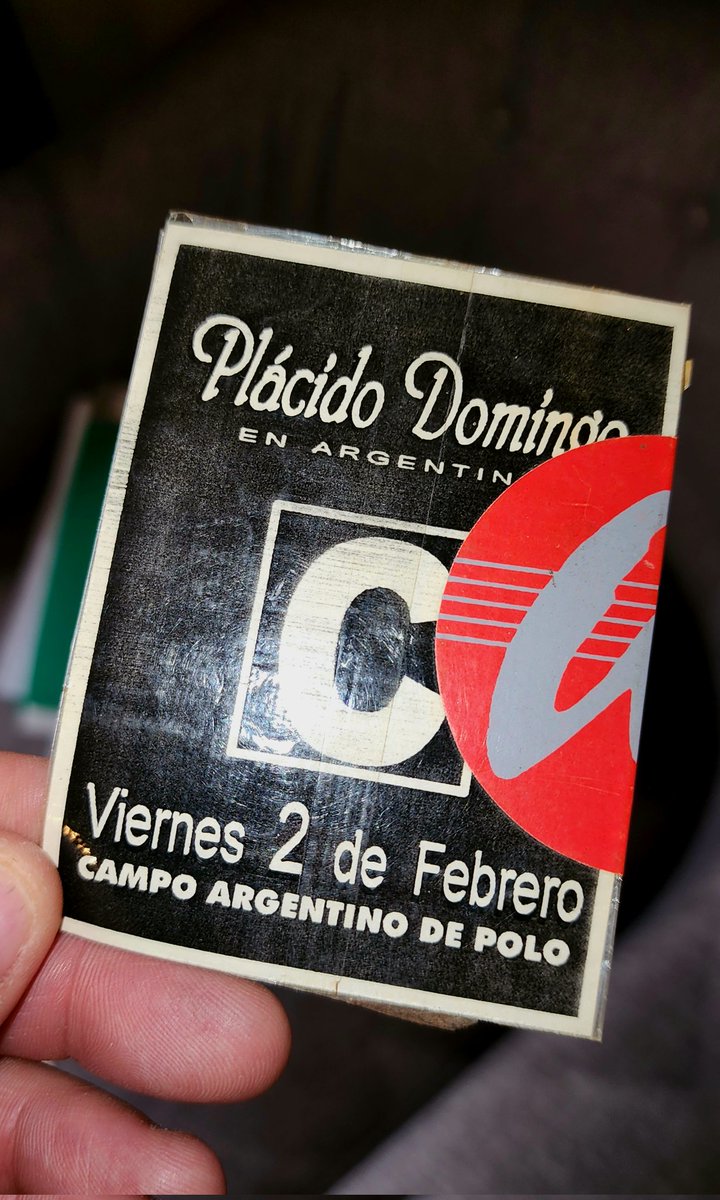 LEYANTISECTAS's tweet image. Dice Plácido Domingo que sus vinculaciones con la organización coercitiva #Secta pederasta y tratante de Villa Crespo son falsas. Entonces, que me lo diga frente a frente… a ver si tenemos recuerdos distintos.