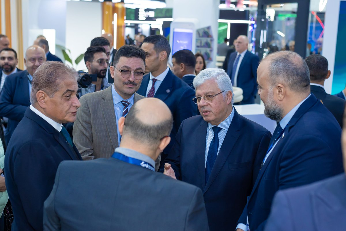 linkdevelopment's tweet image. #CAIRO_ICT2025_Highlights

We were honored to welcome H.E. Minister of Higher Education &amp;amp; Scientific Research, Dr. Ayman Ashour, accompanied by Mr. Ossama Kamel, Chairman of Trade Fairs International and distinguished media figure, during their visit to our booth on the first day…