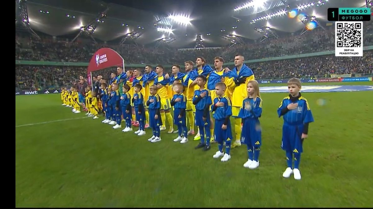 Amazing_Johnny_'s tweet image. The whole country is waiting for the victory of the Ukrainian National Team 🇺🇦🙏🏻 ! Put your soul and body on the field, guys, but do it - give victory to the whole country and the Armed Forces of Ukraine ✊️🇺🇦 ! Glory to Ukraine 🇺🇦 !
#Ukraine 🇺🇦 #Iceland 🇮🇸  #WC2026 ⚽️ #WCQ2026