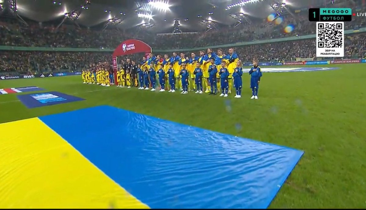 Amazing_Johnny_'s tweet image. The whole country is waiting for the victory of the Ukrainian National Team 🇺🇦🙏🏻 ! Put your soul and body on the field, guys, but do it - give victory to the whole country and the Armed Forces of Ukraine ✊️🇺🇦 ! Glory to Ukraine 🇺🇦 !
#Ukraine 🇺🇦 #Iceland 🇮🇸  #WC2026 ⚽️ #WCQ2026