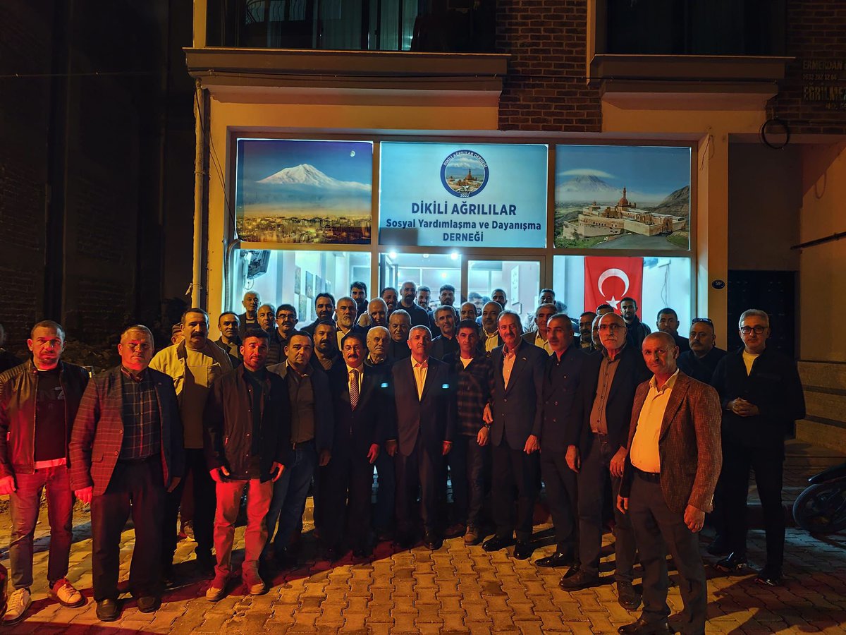 Dikili Ağrılılar Derneği’ni; Genel Sekreter Yardımcımız Tamer Osmanağaoğlu, İl Yöneticilerimiz, Dikili İlçe Başkanımız ve Meclis Üyelerimiz ile birlikte ziyaret ettik.

Misafirperverlikleri için Dernek  Başkanı Gürsel Özen ve Yönetim Kurulu’na teşekkür ediyorum.