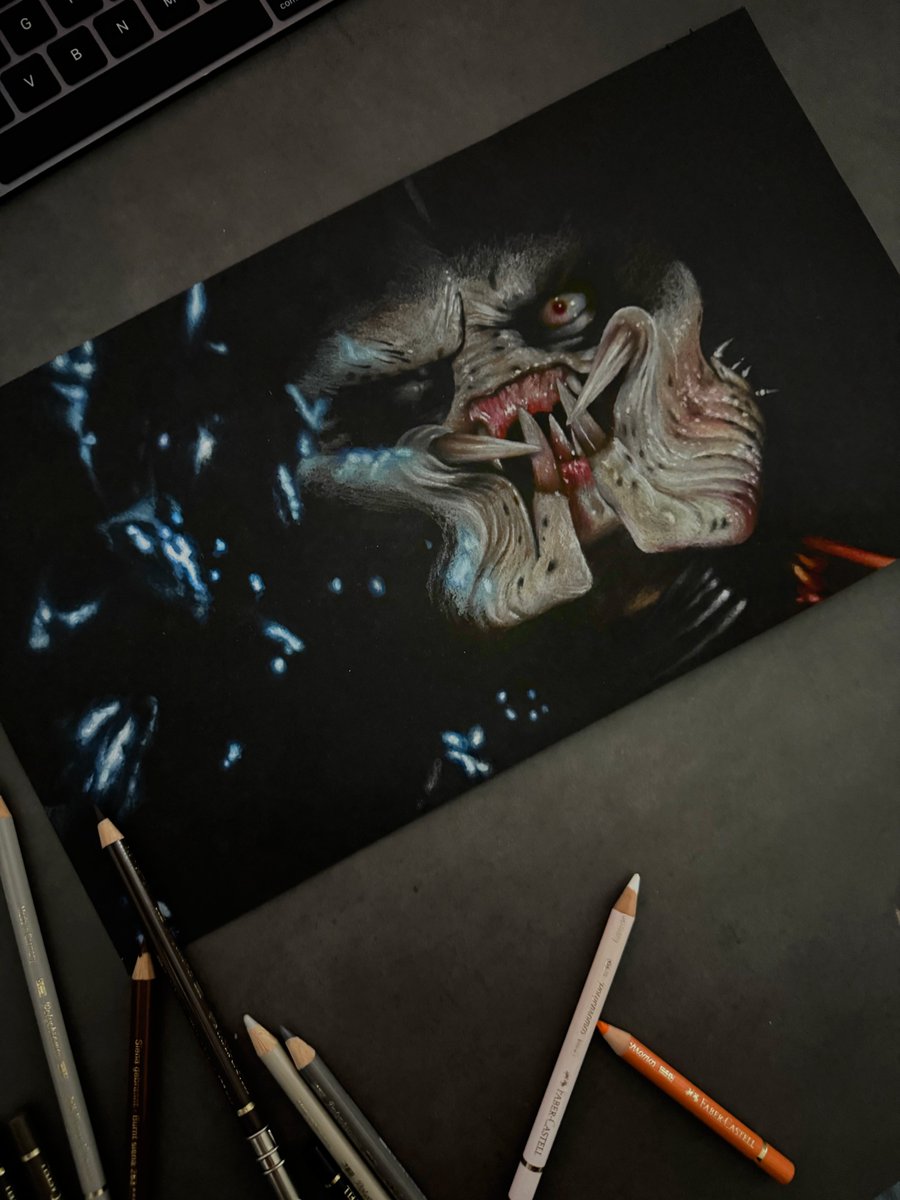 DendaReloaded's tweet photo. halfway done with my @Predator drawing (stan winston version)
color pencil on black carton for a change

#art #drawing #predator https://t.co/DvxHvH5uYe