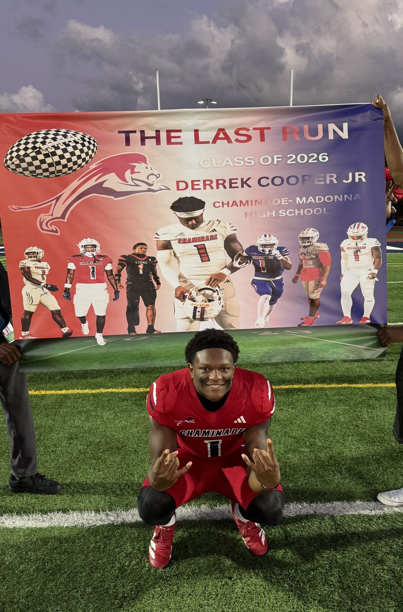 TBrinson16's tweet image. Senior night! #lastrun 💪🏽❤️🙏🏽🤞🏽#Cooper