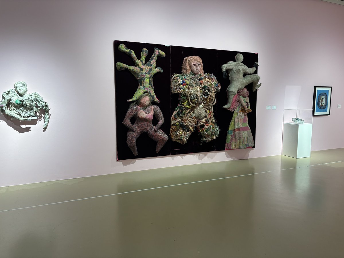 Frau hat mich ins Museum geschleppt 😢