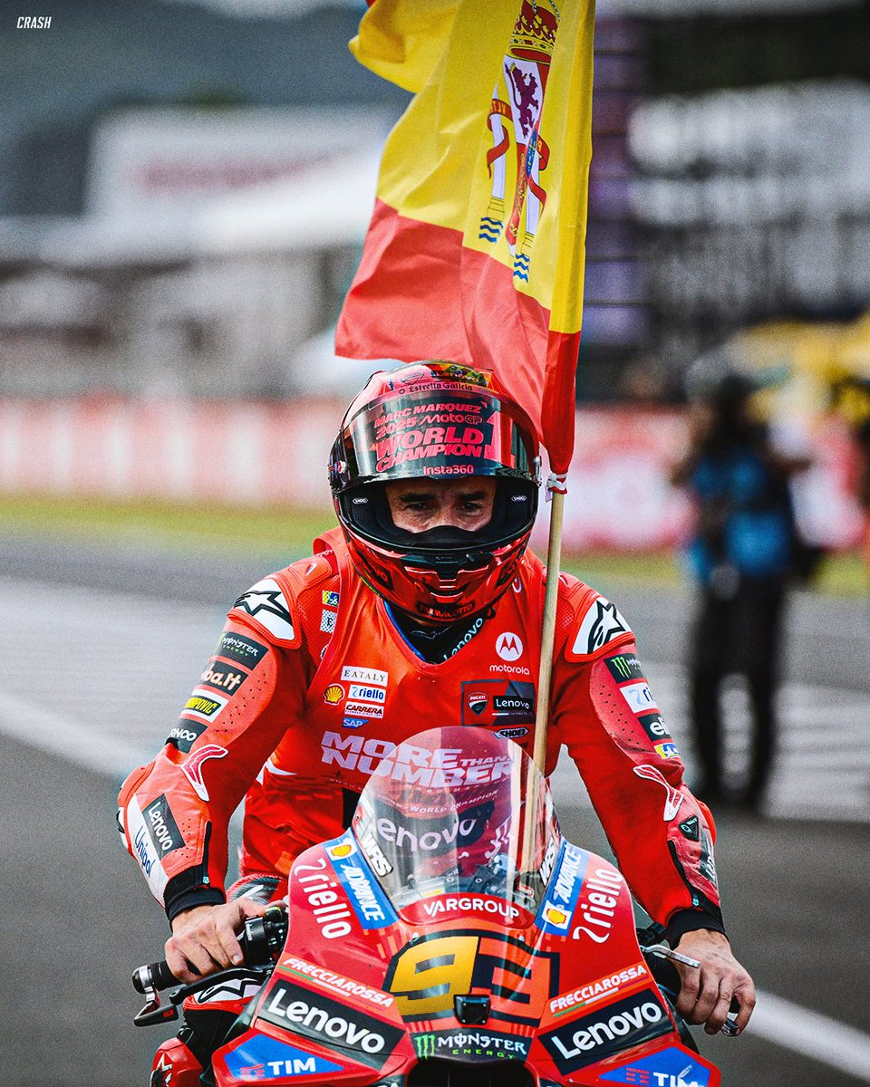 crash_motogp's tweet photo. 2025. What a season. 

#MotoGP https://t.co/LVYwouLP2I
