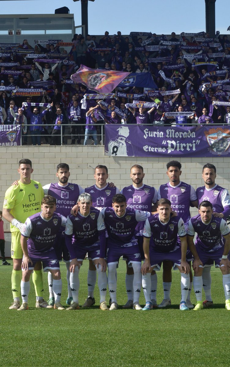 No olvido. 

Nos habéis dado la mejor temporada de la historia de este club. 

Estuvimos, estamos y estaremos. 

¡Vamos Depor ostia!