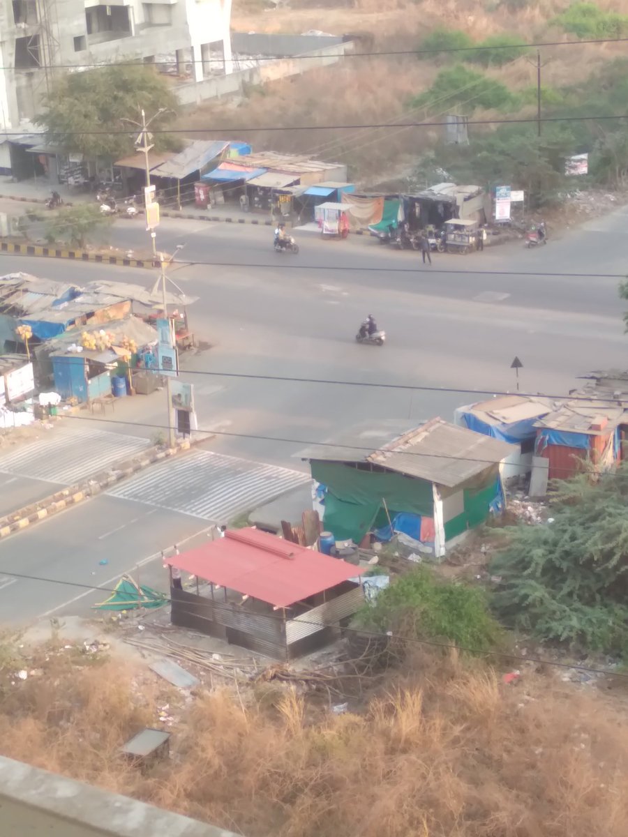 pravinraikar7's tweet image. Reminder 227 : Inspite of multiple reminders since last 15 months, encroachments from footpaths have not been removed by authorities. Are authorities sleeping? Location : Anant Corner Chowk (SkyCity) sec 50, main road, Dronagiri, Navi Mumbai @narendramodi @narendramodi_in…