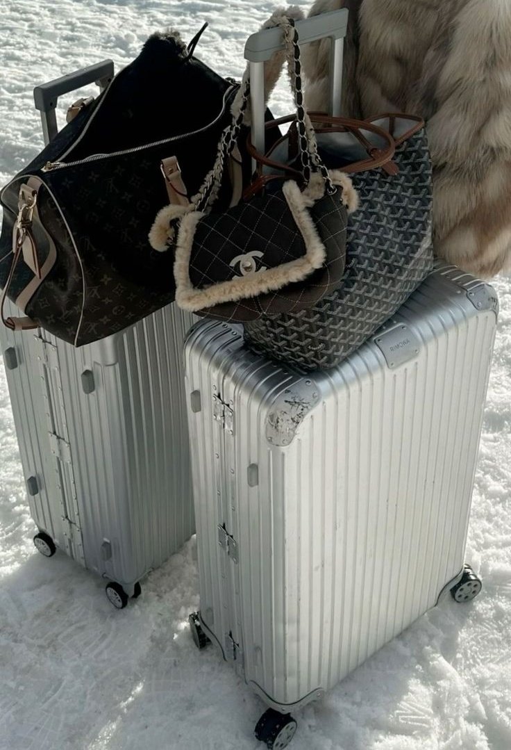 str2wberrysk1es's tweet image. ❄️❄️❄️❄️ #GOInTheSnow 

@rcsesngvns @prestigefake @gh0stg1rrl_