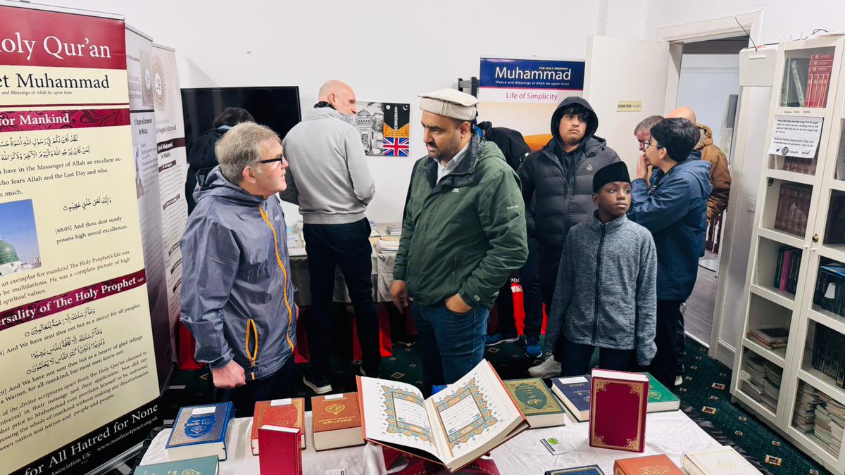 AMEA_Scotland's tweet image. The event started..
&quot;The Character of the Best of Creation – Muhammad (peace be upon him)” by @ukmuslims4peace

📍 Baitur Rahman Mosque, Glasgow

#muhammadforall #Peace2025
