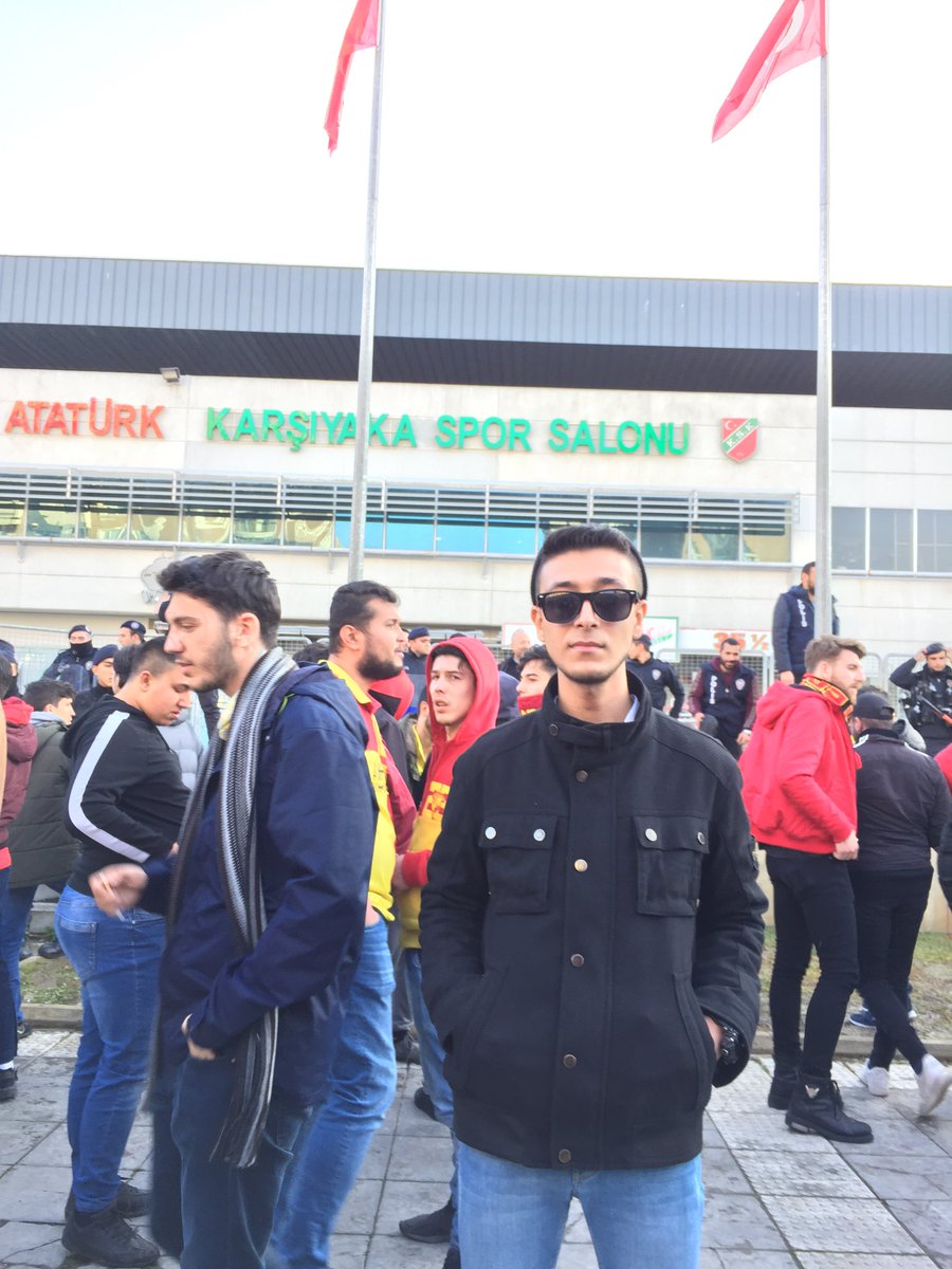 enes_ahaha's tweet photo. ne delirtmiştik sizi @KarsiyakaSK https://t.co/H27J4MtCWY