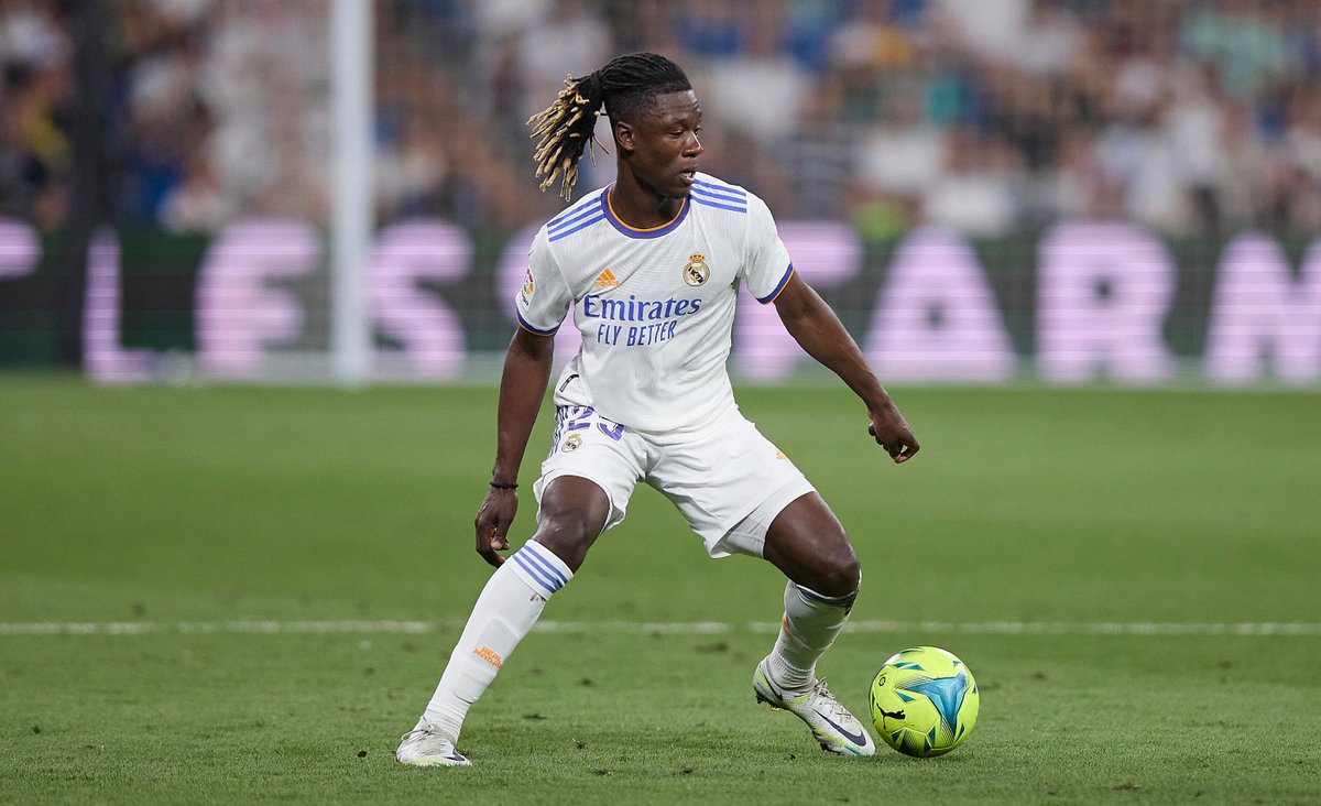 💣🚨 EXCL: Chelsea have been long-time admirers of Eduardo Camavinga 👀🇫🇷 #CFC are monitoring the situation in case a market opportunity appears.

For now, the Frenchman is happy at Real Madrid and #RMA have no intention to sell — but Chelsea are staying alert. 🟦✨